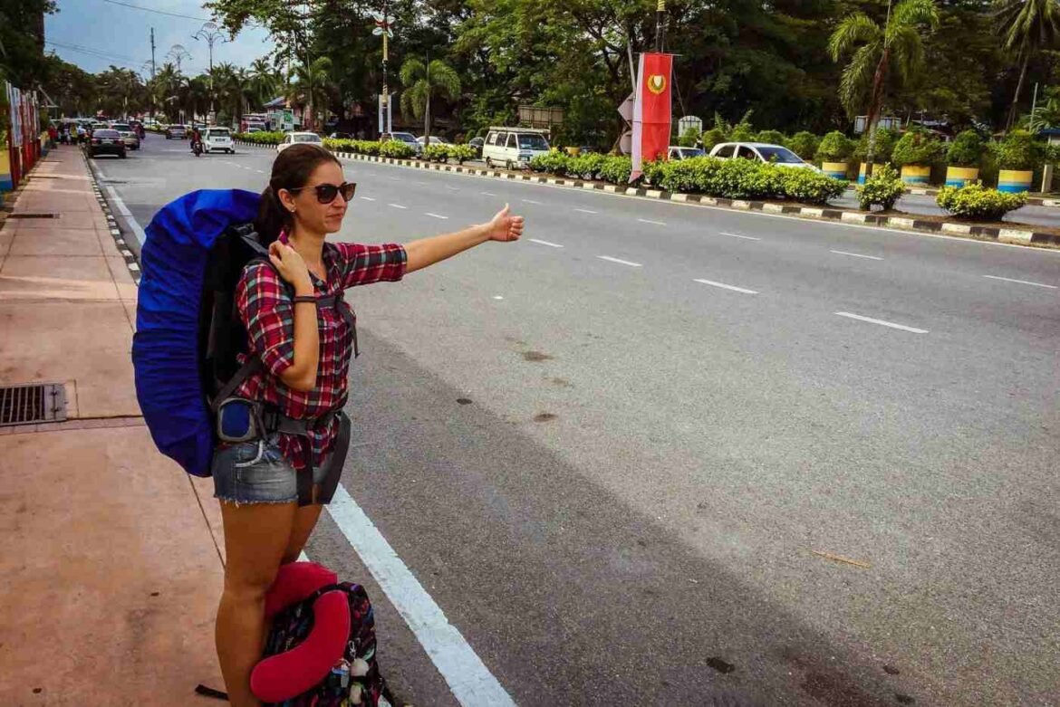 Carona em Langkawi, na Malásia, durante um Mochilão no Sudeste Asiático