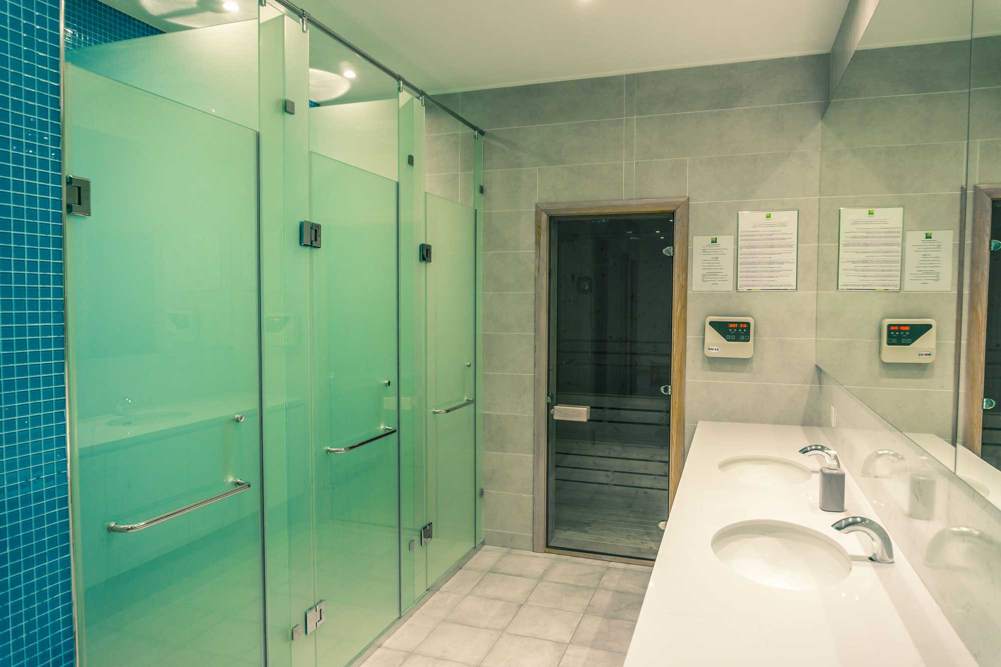 banheiro-e-sauna-Ibis