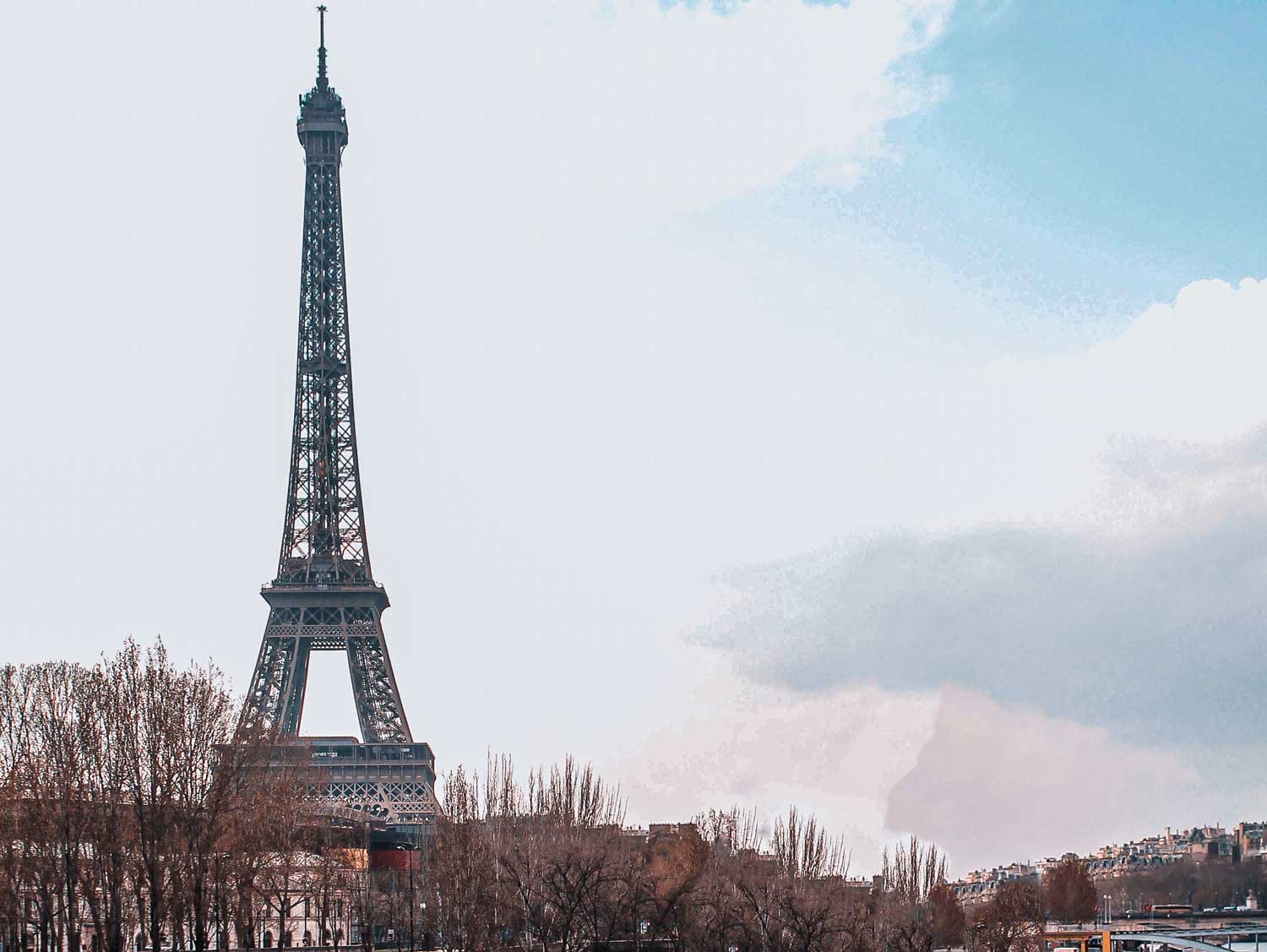onde ficar em paris perto da Torre Eiffel