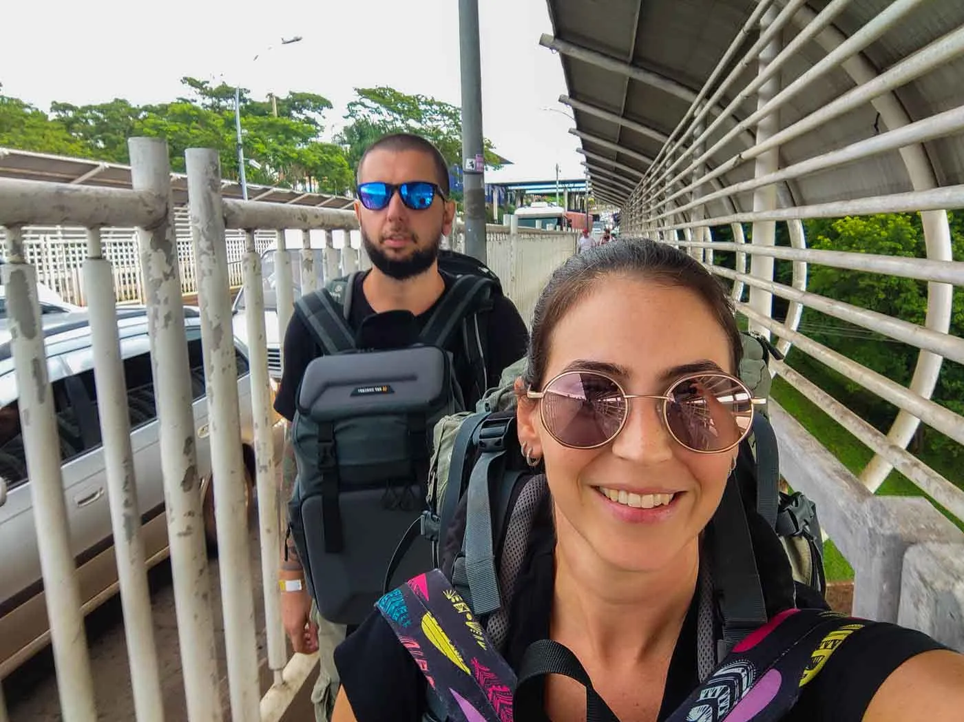 Atravessando a Ponte da Amizade - Fronteira Brasil  Paraguai